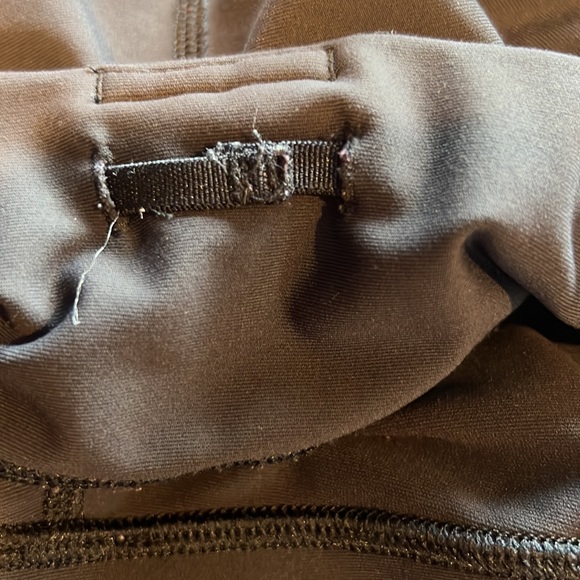 Lululemon running reflective tights size 4 - Picture 5 of 7